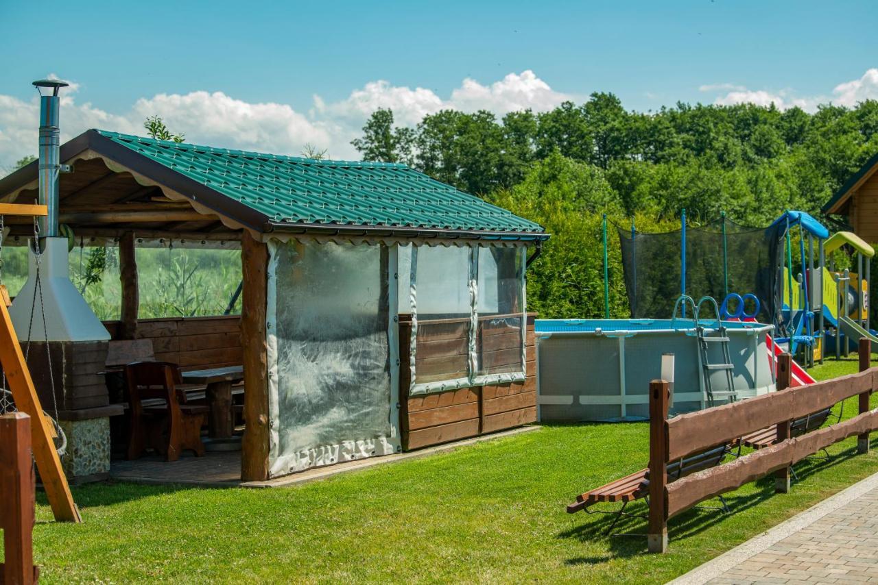 Domki, Apartamenty I Restauracja Wloczega Gąski Exterior foto