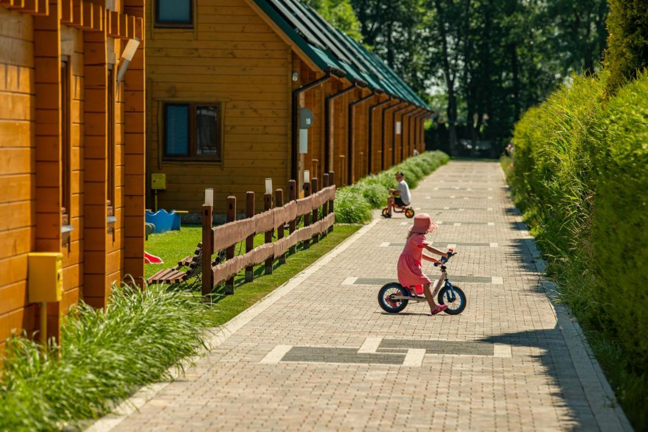 Domki, Apartamenty I Restauracja Wloczega Gąski Exterior foto